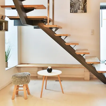 L'airial - Maison Idealement Situee Entre Commerces Et *