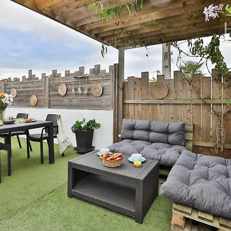 L'airial - Maison Idealement Situee Entre Commerces Et